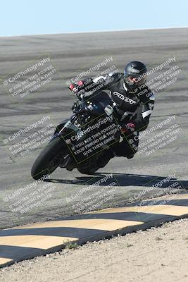 media/Oct-13-2025-Moto Forza (Mon) [[a66d839500]]/4-C Group/Session 2 (Bowl)/